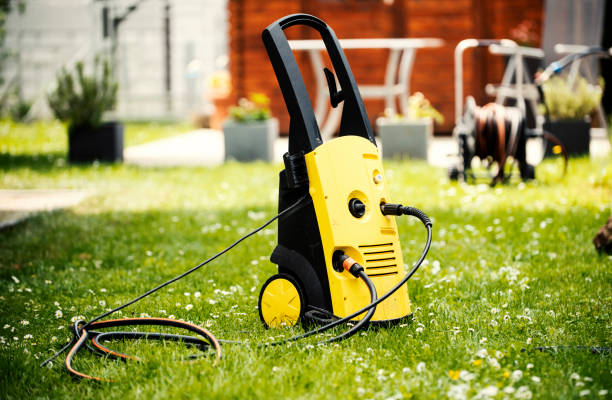Best Pool Deck Cleaning  in Kenosha, WI